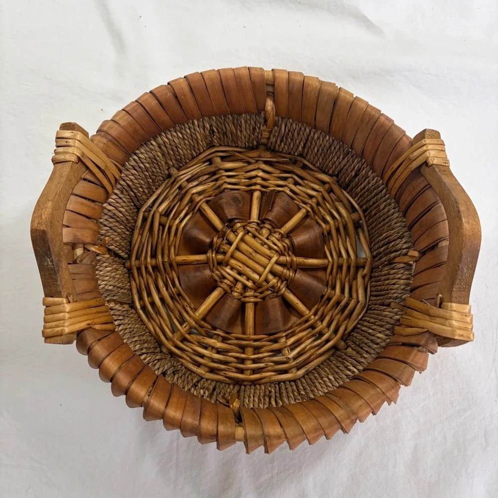 Vintage Round Wicker Basket with Wooden Handles Rustic Boho Storage Decor Brown
